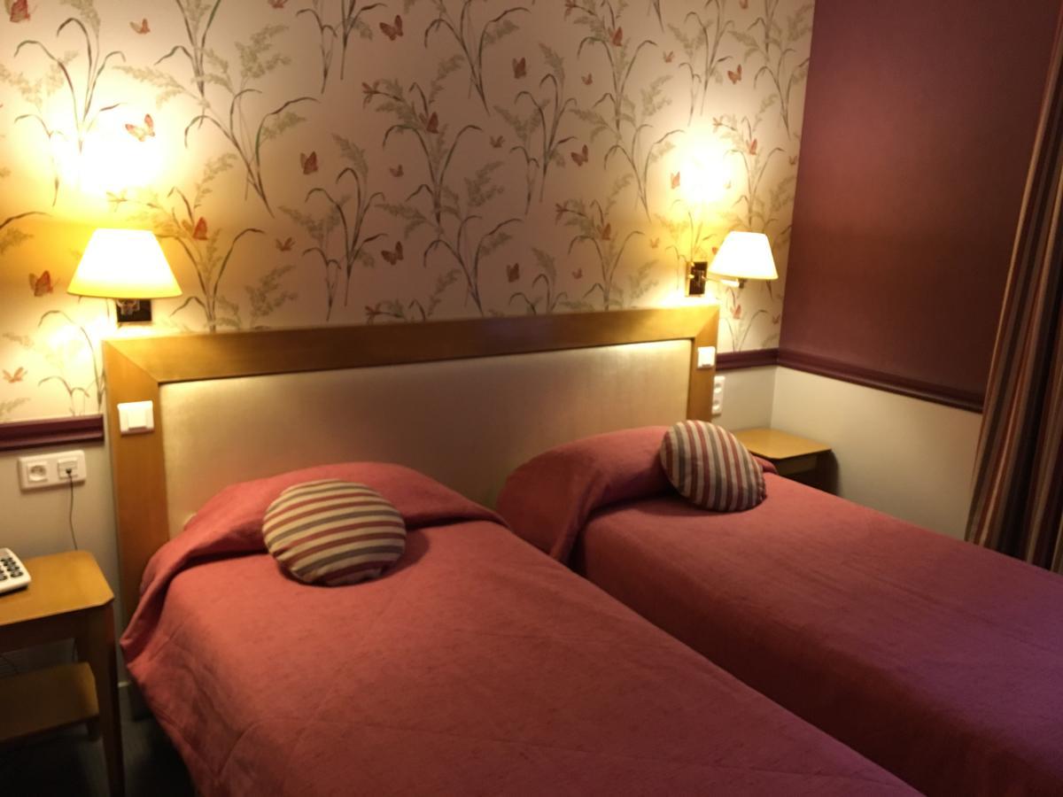 פריז Hotel D'Albion מראה חיצוני תמונה