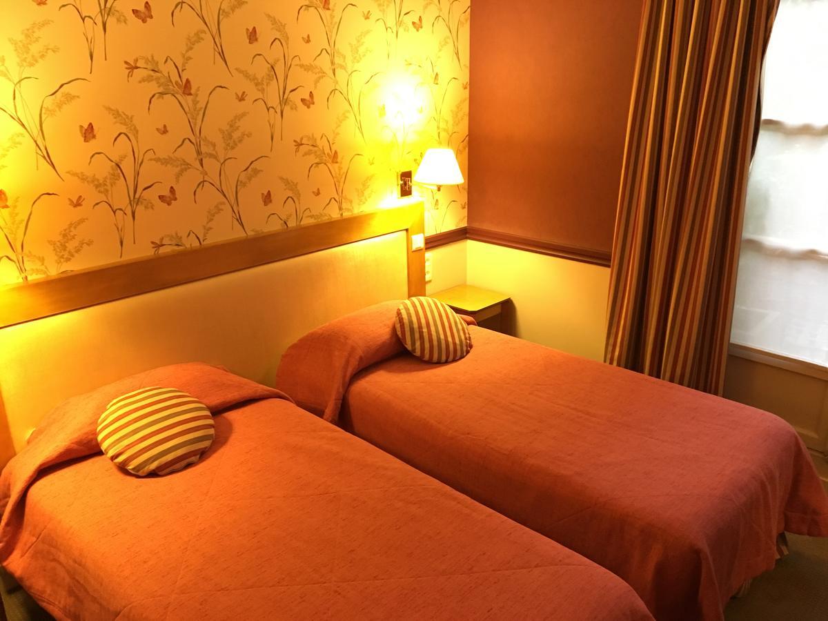 פריז Hotel D'Albion מראה חיצוני תמונה